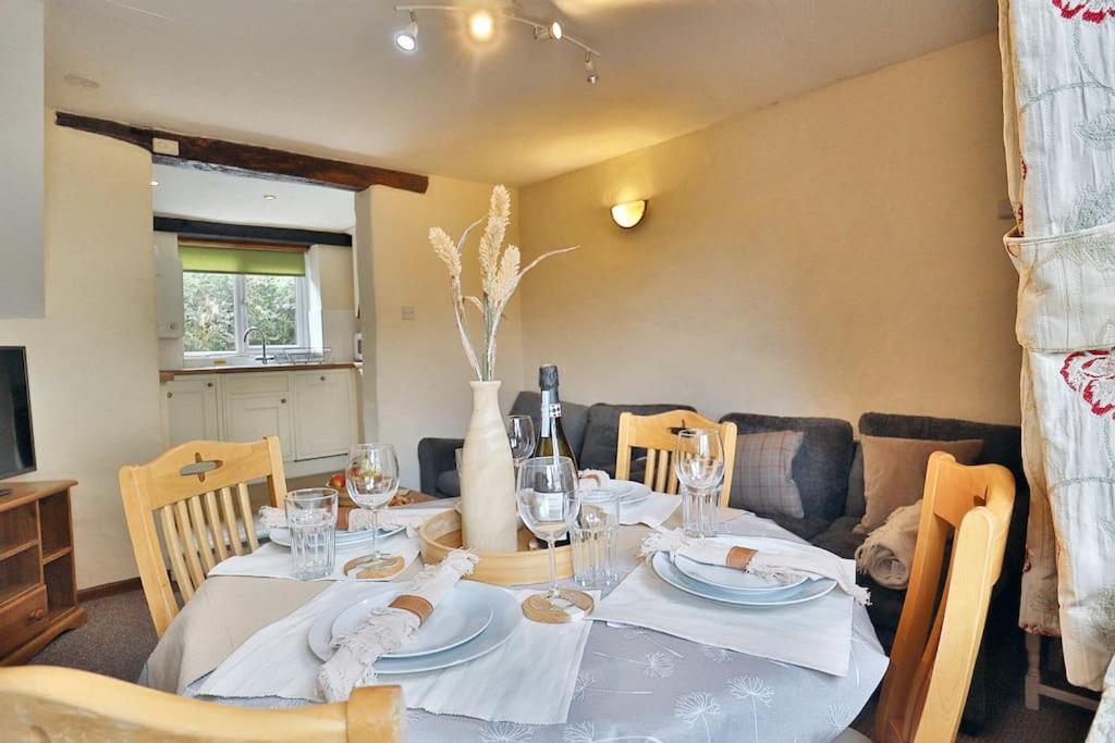 Guest Homes - Hayloft Cottage Combe Martin Buitenkant foto